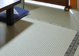 Image:Room 302 Botan