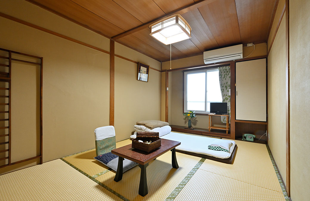 写真：207号室　びわの間