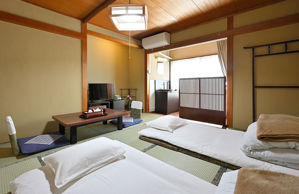 写真：302号室　ぼたんの間