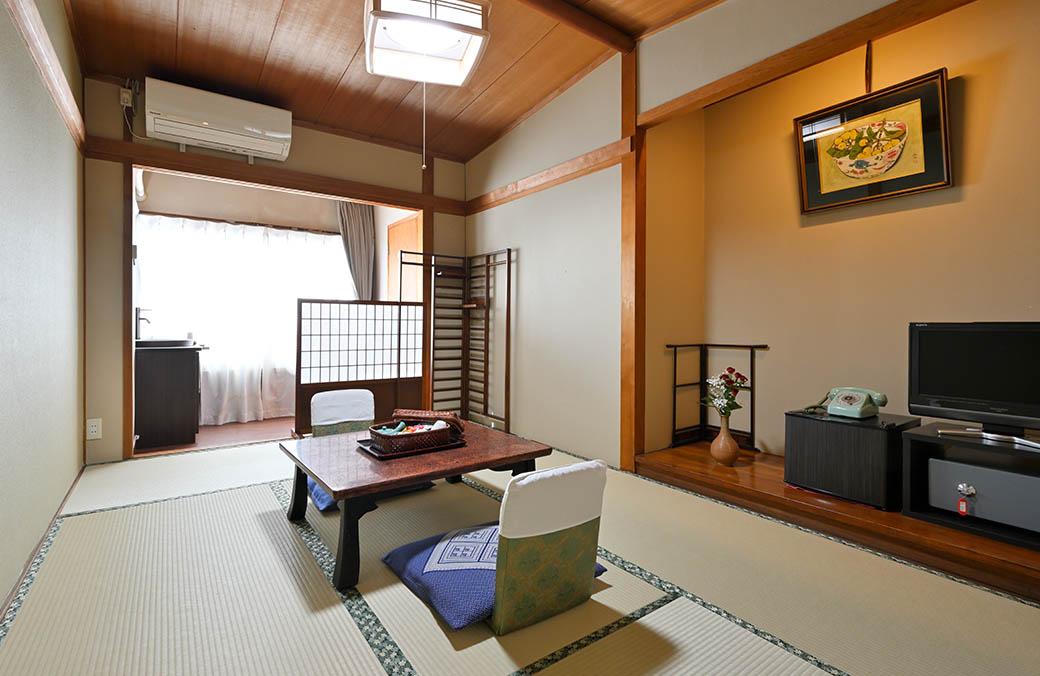 写真：201号室　きりの間