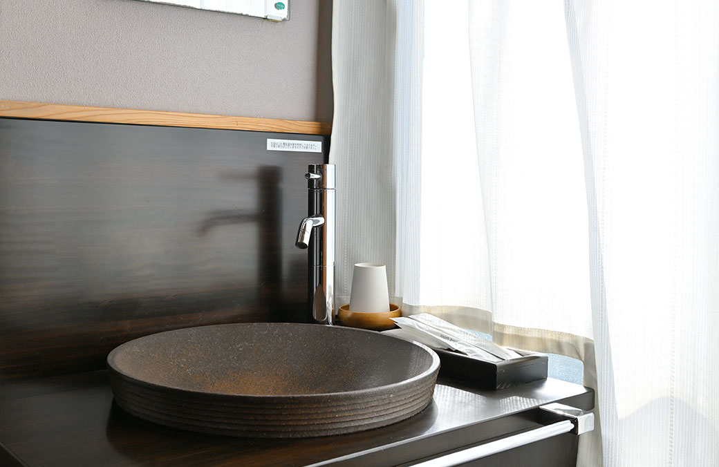 写真：201号室　きりの間